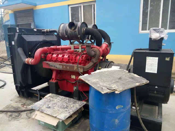 新建关于柴油发电机组水箱污垢的产生与清理
