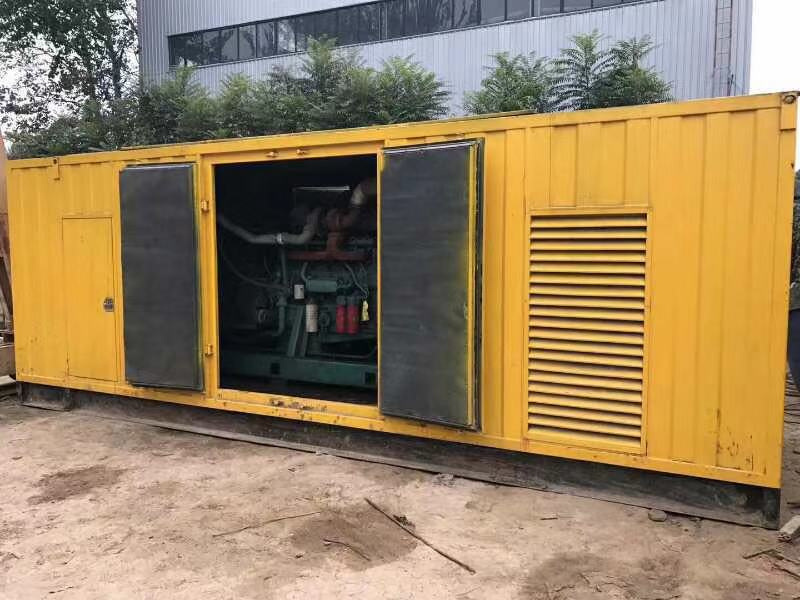 新建柴油发电机组滤清器内充满机油但压力不足如何进行故障排查？
