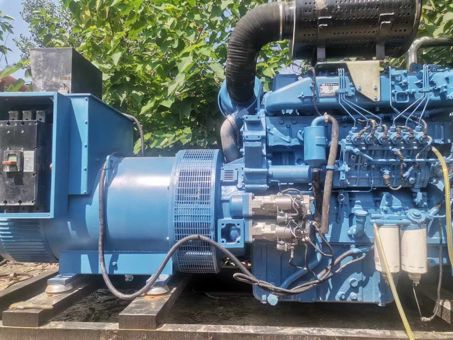 新建详细说明降低 800kW 柴油发电机输出电流波动的方法