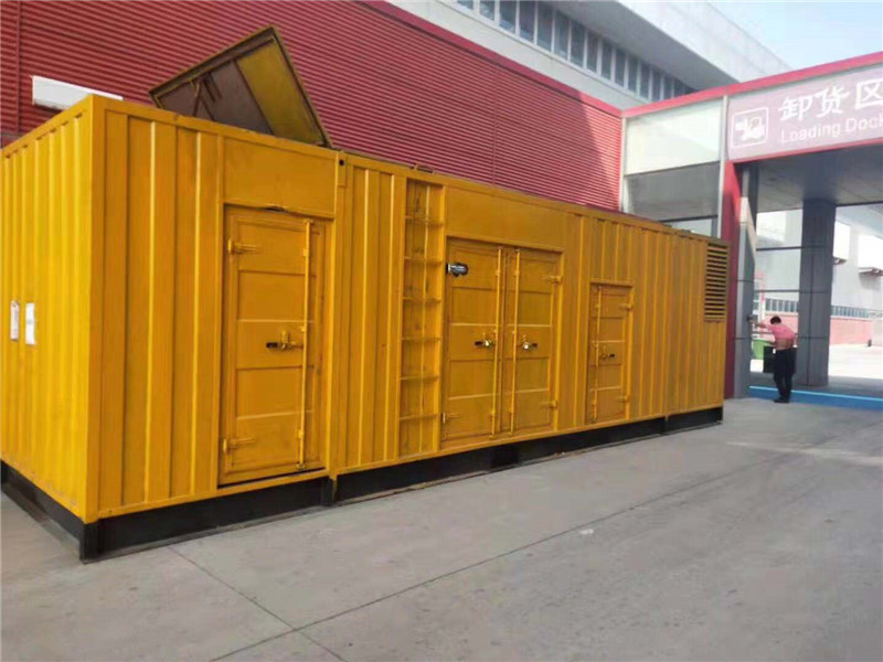新建国内外发电机组租赁合同在明确设备维护责任方面有哪些不同做法？