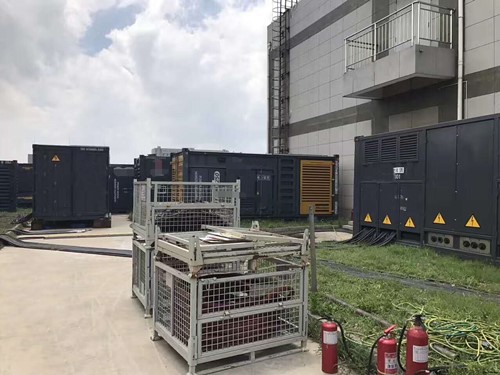 新建除了定期检查，还有哪些方法可以及时发现接触式转速表探头的磨损？