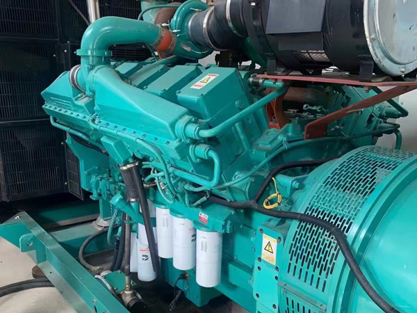新建更换100kW柴油发电机组机油时，需要注意哪些事项？